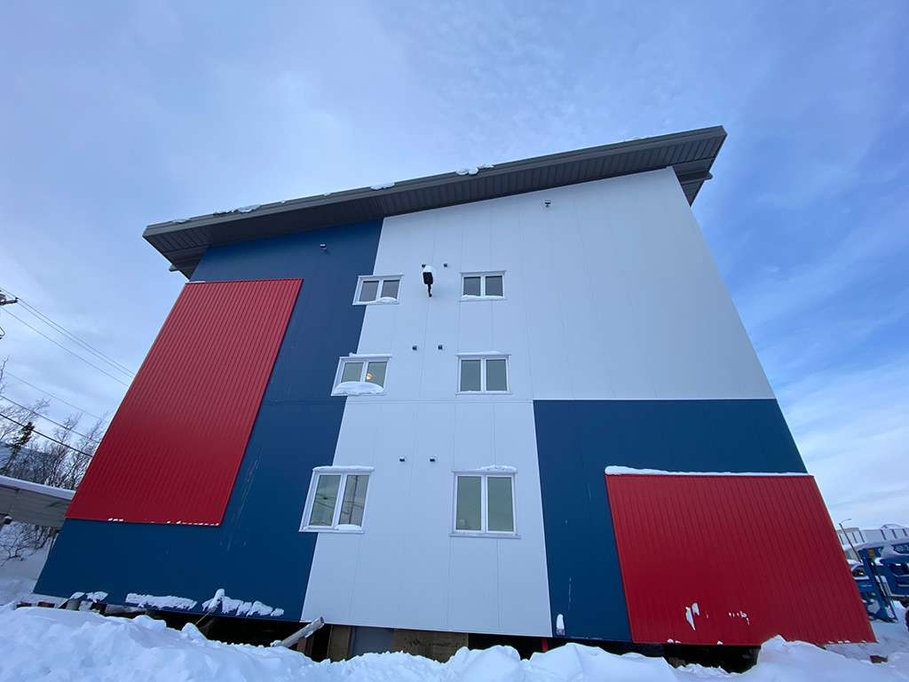 pre-engineered steel building